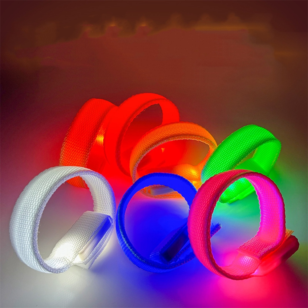 Pulseira Refletora de LED, Bra - Coordinates Bracelet avaliação e preço