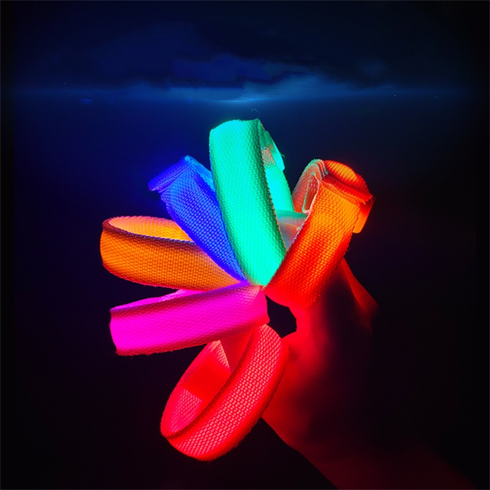 Pulseira Refletora de LED, Bra - Coordinates Bracelet avaliação e preço