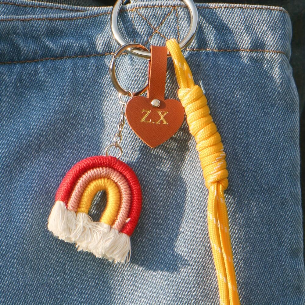 Etiqueta de Couro Personalizad - Monogram Keychain Leather avaliação e preço