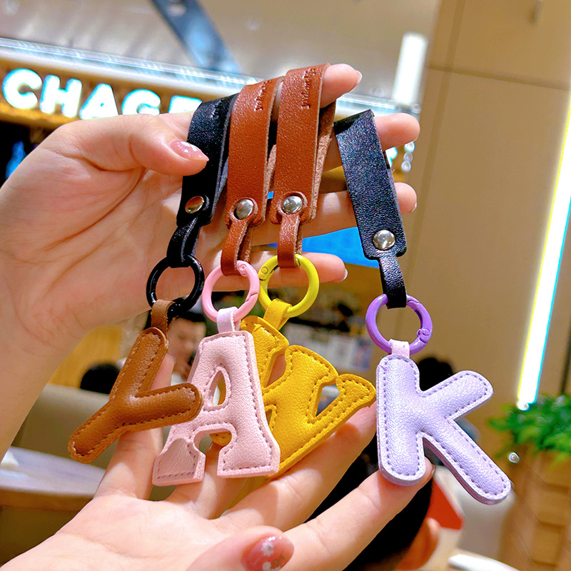 Criativo couro do plutônio 26  - Monogram Keychain Leather avaliação e preço