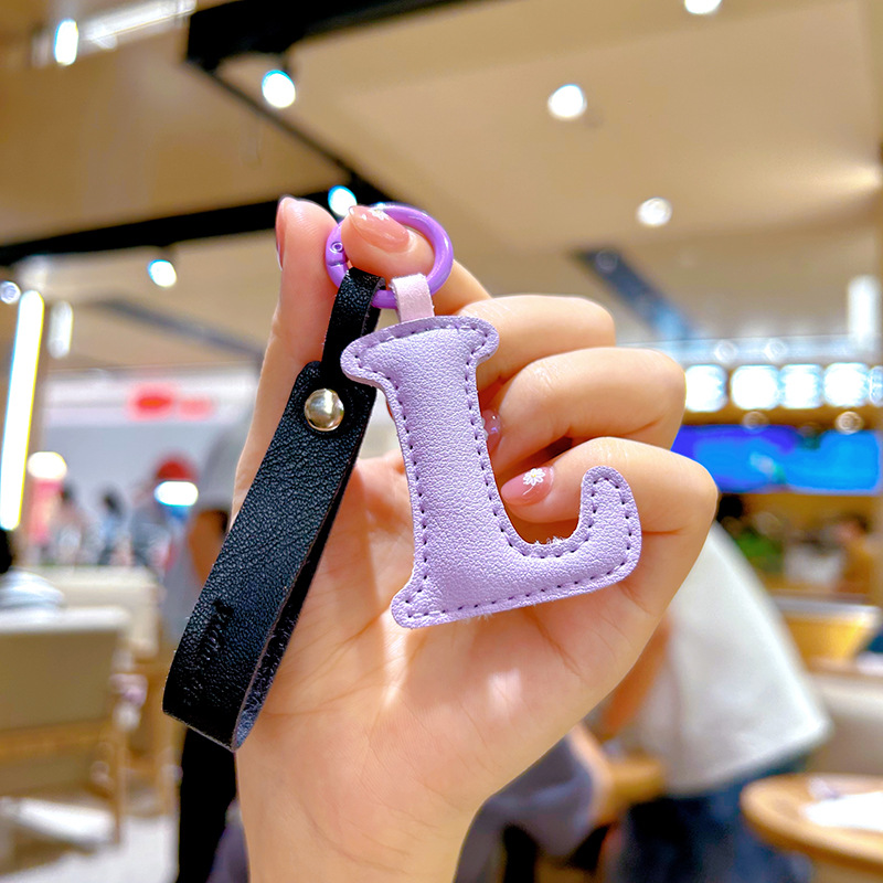 Criativo couro do plutônio 26  - Monogram Keychain Leather avaliação e preço