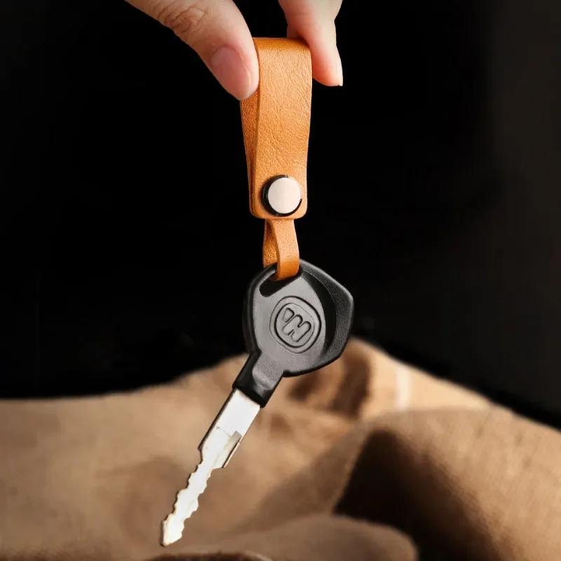 Chaveiro de couro genuíno com  - Initial Ring Custom avaliação e preço